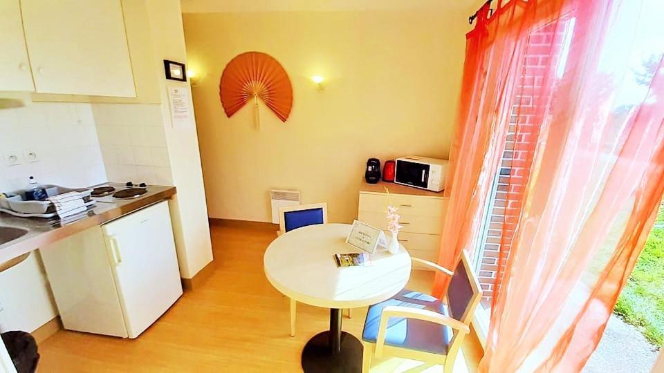 Cintray Parc Residence Breteuil-sur-Iton エクステリア 写真