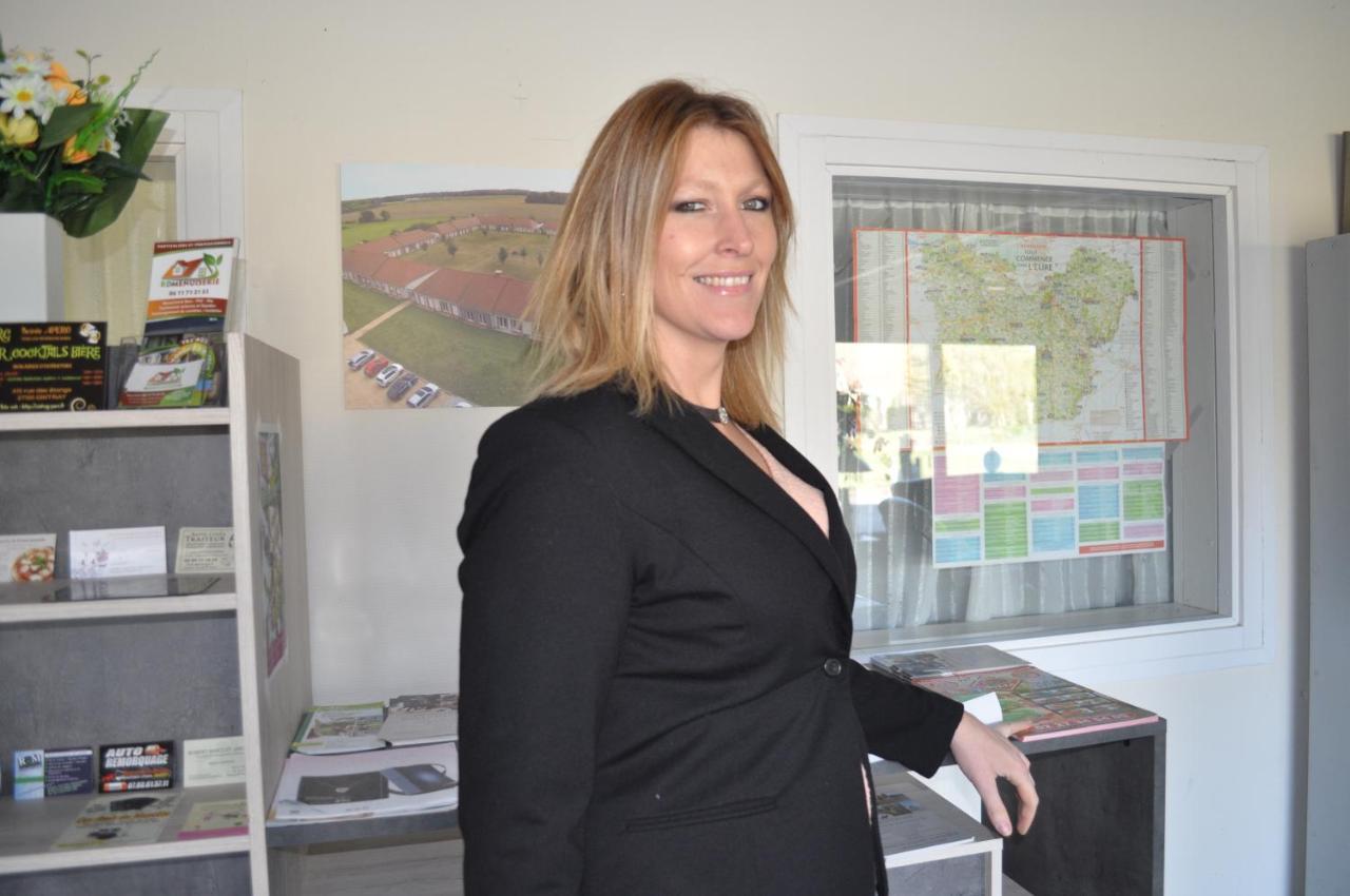 Cintray Parc Residence Breteuil-sur-Iton エクステリア 写真